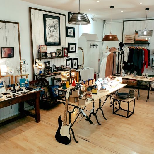 #lesfaconnarts #madeinfrance #artisanat #madeinvienne #vienne38 #vienneatoutcommerce #madeinlyon #boutiquecreateurs #artisanatrhonealpes #boutiquecreateurs #ideecadeau #ateliers #cadeaucreateur #frenchdesign #createursfrancais #vienne38200 #cadeau #artisan #atelierboutique #viennetourisme #boutiquevienne